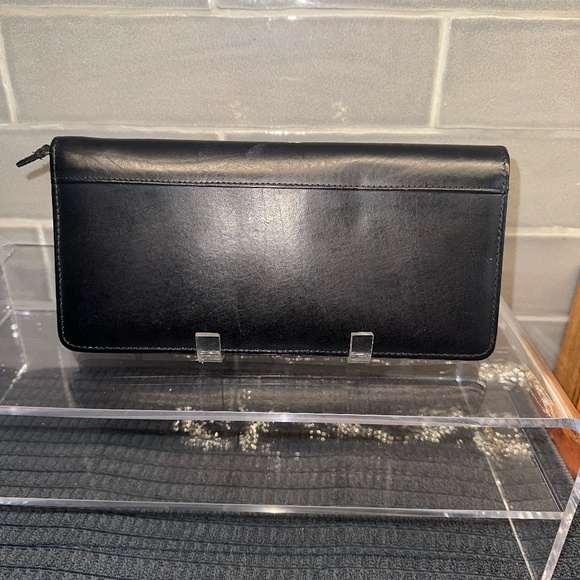 Vintage Coach Black Leather Large Zip Around Travel Wallet - Picture 2 of 6
